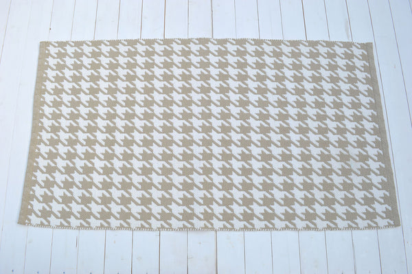 Floor Rug, 100% Cotton Houndstooth Weave in Pebble Natural / White 2 Sizes